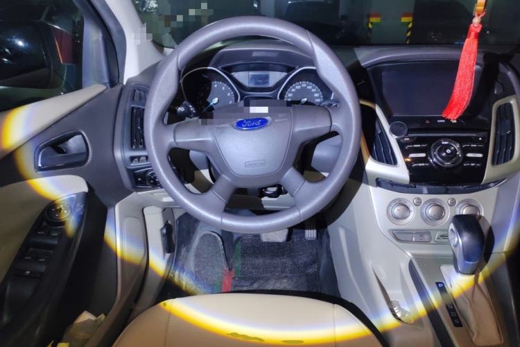 Used Ford Focus 2012 Sedan 1.6L Automatic Comfort Model
