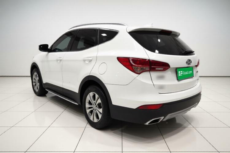 Used Hyundai Santa Fe 2015 2.0T Automatic Two-Wheel Drive Smart Version 5 Seats
