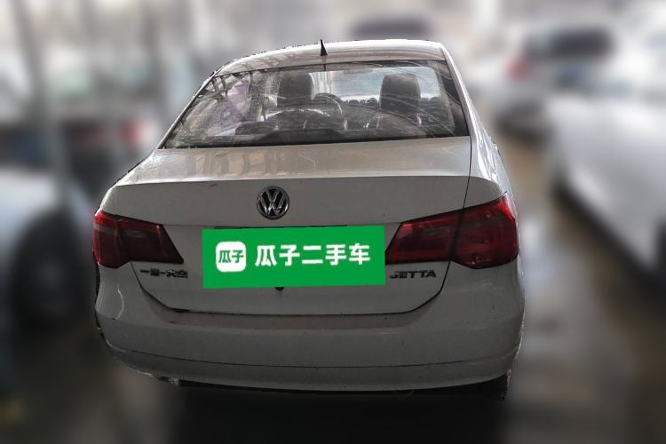 Used Volkswagen Jetta 2013 1.6L Manual Fashion Edition
