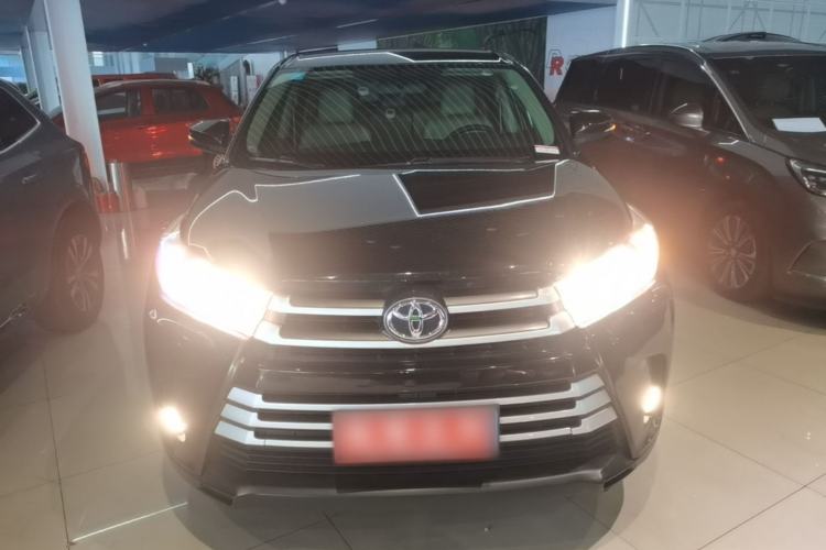 Used Toyota Highlander 2021 2.0T Four-Wheel Drive Elite Edition 7-Seater Front