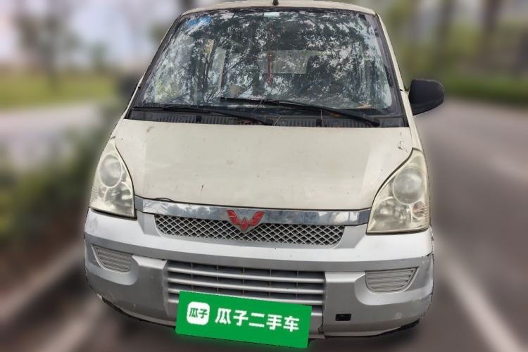 Used Wuling Rongguang 2011 1.2L Base Version
