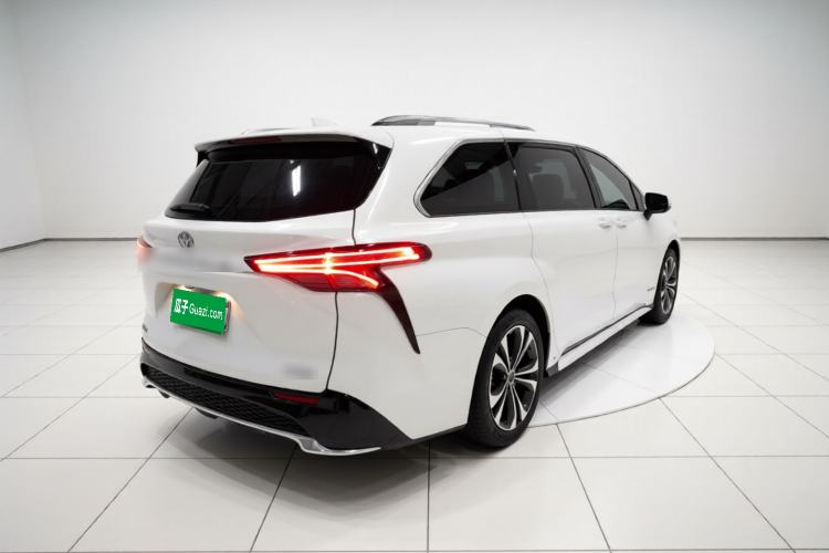 Used Toyota Granvia 2023 2.5L Hybrid Flagship VIP Edition Exterior 5