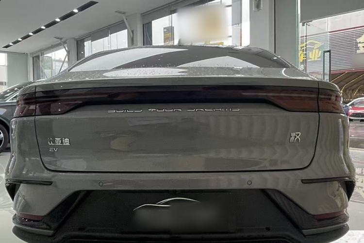 Used BYD Han 2025 EV with 701 km of Laser Radar-Enabled Intelligent Driving