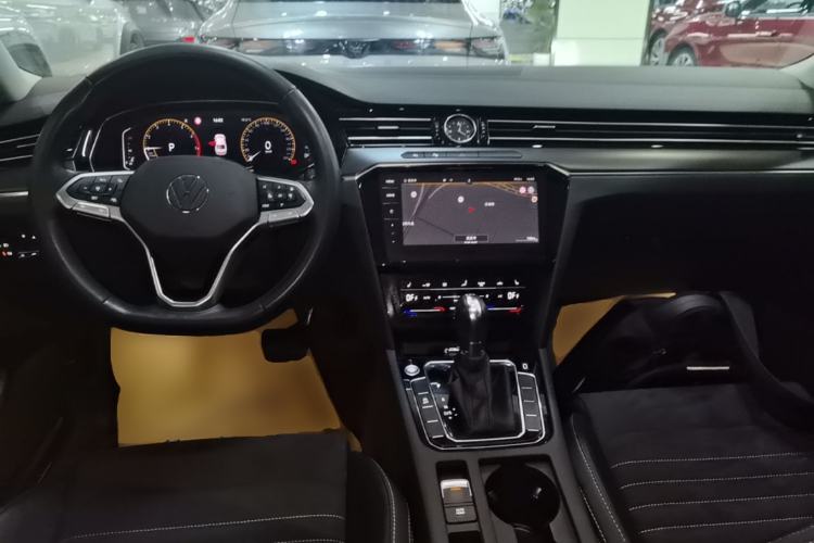 Used Volkswagen Magotan 2020 380TSI DSG Luxury Version Center Console