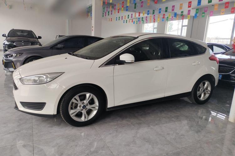 Used Ford Focus 2018 Hatchback Classic 1.6L Automatic Comfort Plus SmartDrive Edition
