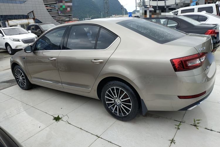 Used Skoda Octavia 2019 TSI230 DSG Luxury Edition