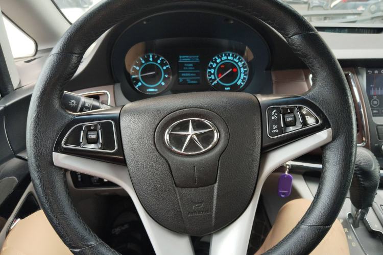 Used JAC Refine M5 2016 2.0T Gasoline Automatic Business Edition