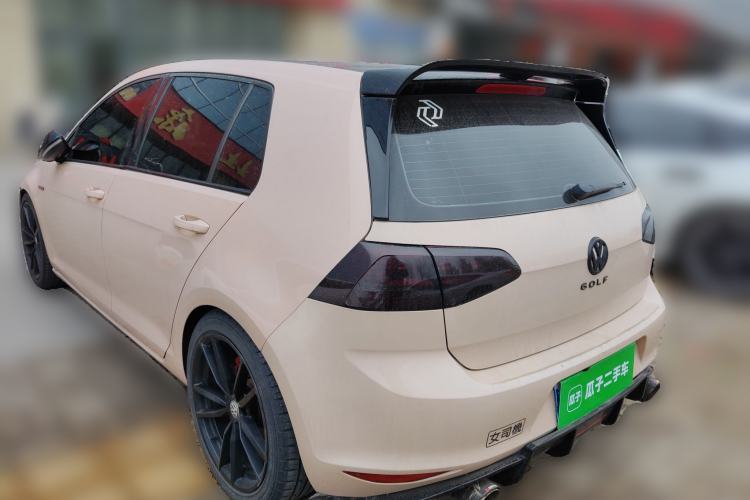 Used Volkswagen Golf 2014 1.4TSI Automatic Luxury Model Rear Left 45 Deg