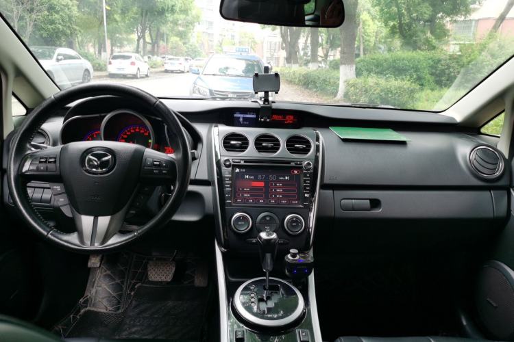 Used Mazda CX-7 2014 2.5L 2WD Premium Edition Center Console