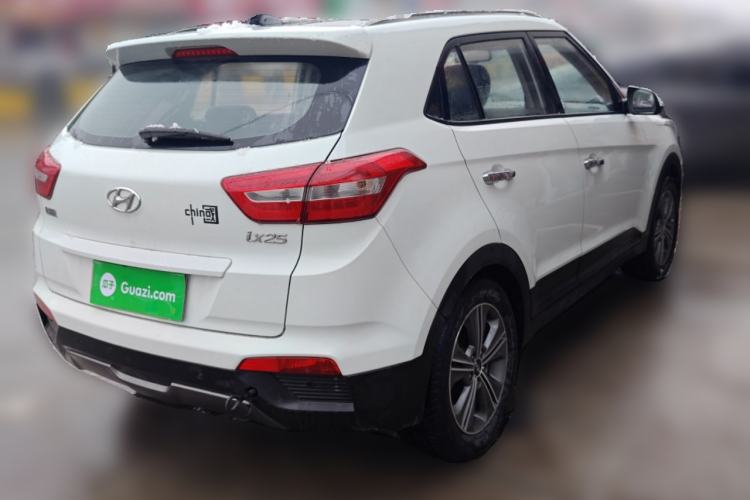 Used Hyundai ix25 2015 1.6L Automatic Two-Wheel-Drive Deluxe DLX Model