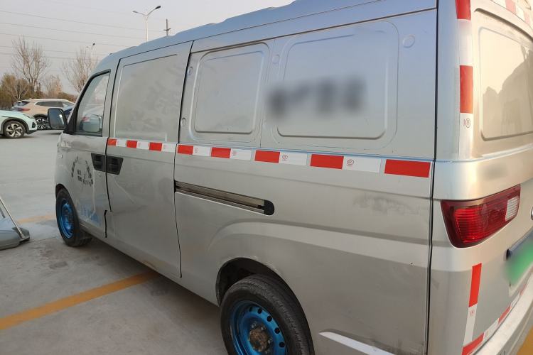 Used Karry Youyou EV 2022 SQR5037 Comfort-Style Van
