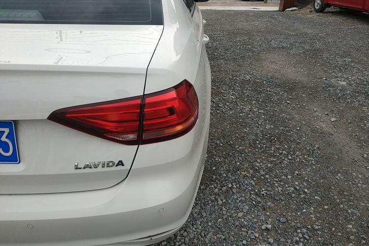 Used Volkswagen Lavida 2019 Lavida Start 1.5L Automatic Trendy Version China VI Standard Right Rear Taillight