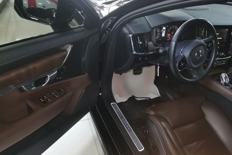Used Volvo S90 2021 B5 Zhiyuan Luxury Edition