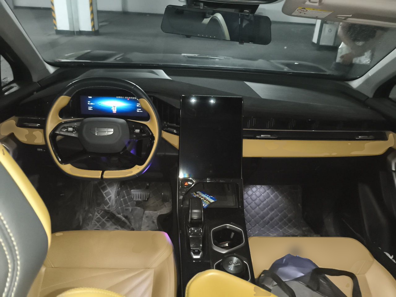 Geely Auto FX11 2023 1.5TD DCT Prestige Edition — снимка 9