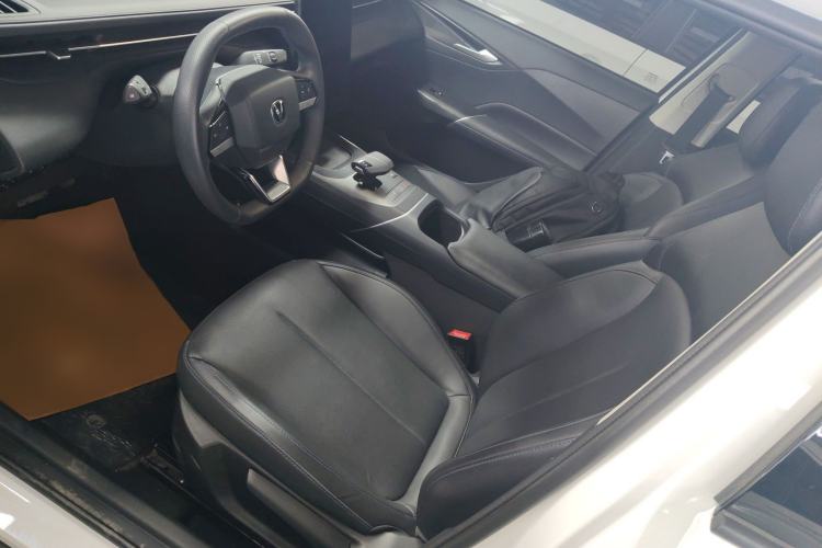 Used CHANGAN Eado 2024 1.5T GDI Automatic Prestige Edition
