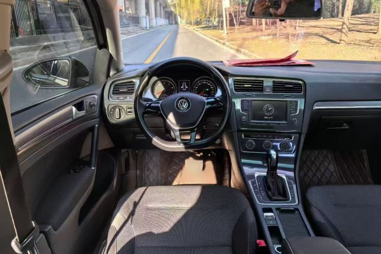 Used Volkswagen Golf 2016 230TSI Automatic Comfort Version