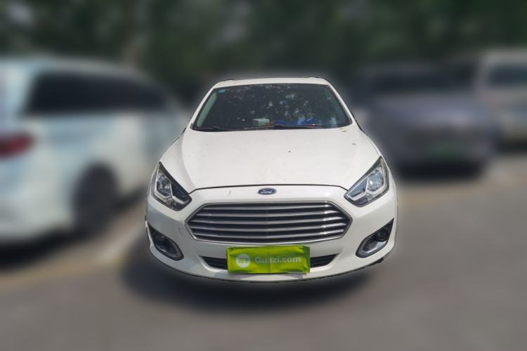 Used Ford Escort 2015 1.5L Automatic Fashion Model