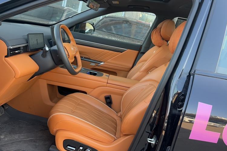 Used Dongfeng eπ eπ008 2025 210 Ultra Range-Extended Version 5 Seats
