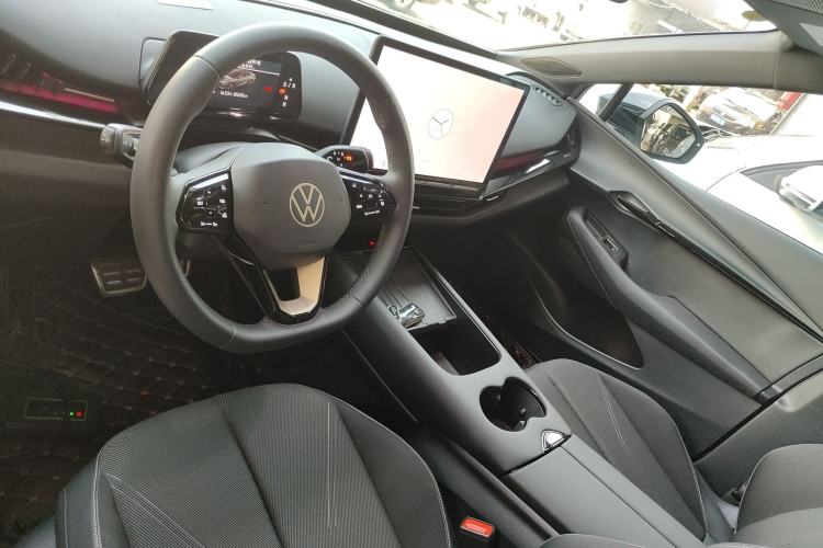 Used Volkswagen ID.UNYX 2024 Pro Long-Range Version Center Console