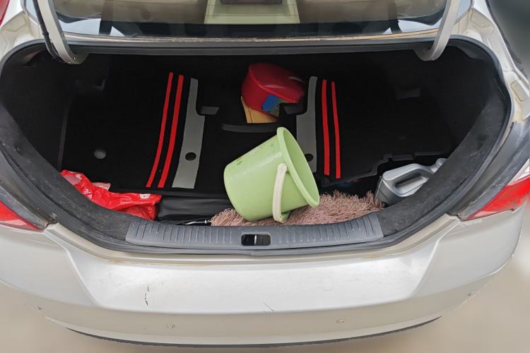 Used Venucia D50 2012 1.6L Manual Comfort Edition Trunk