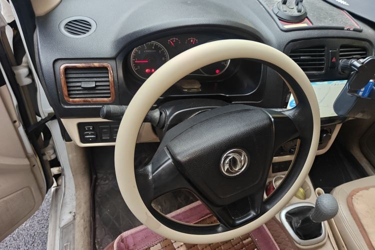Used Dongfeng Fengon 350 2014 1.5L Manual Base Version Steering Wheel