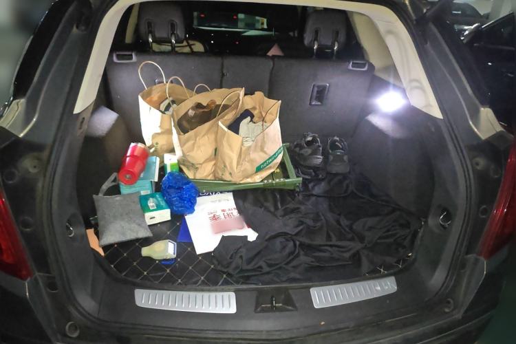 Used Cadillac XT5 2018 25T Luxury Model Trunk