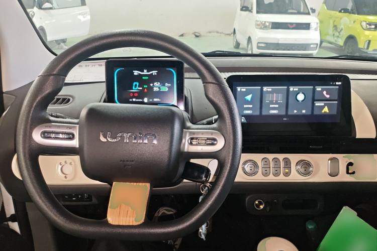 Used CHANGAN NEVO Lumin 2022 155 km – Refreshingly Sweet Edition Center Console