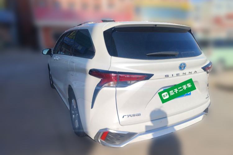 Used Toyota SIENNA 2023 2.5L Hybrid Comfort Edition