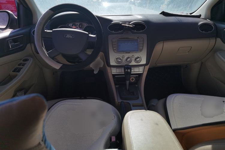 Used Ford Focus 2011 Hatchback 1.8L Automatic Fashion Edition
