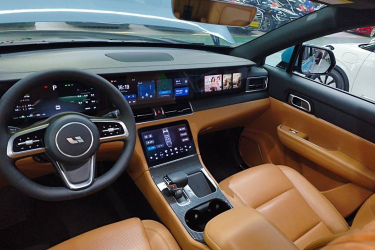 Used Li Auto ONE 2021 Extended-Range 6-Seater Version Center Console