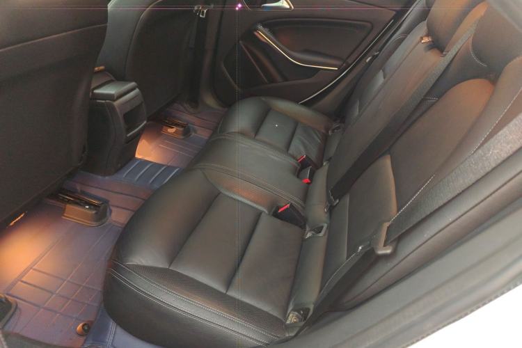 Used Mercedes-Benz CLA 2016 Facelifted CLA 260 4MATIC Left Rear Seat