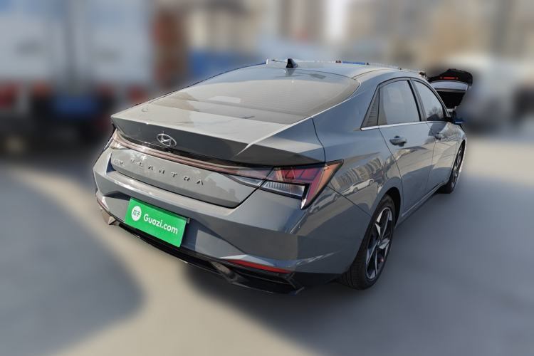 Used Hyundai Elantra 2022 1.5L CVT LUX Prestige Edition
