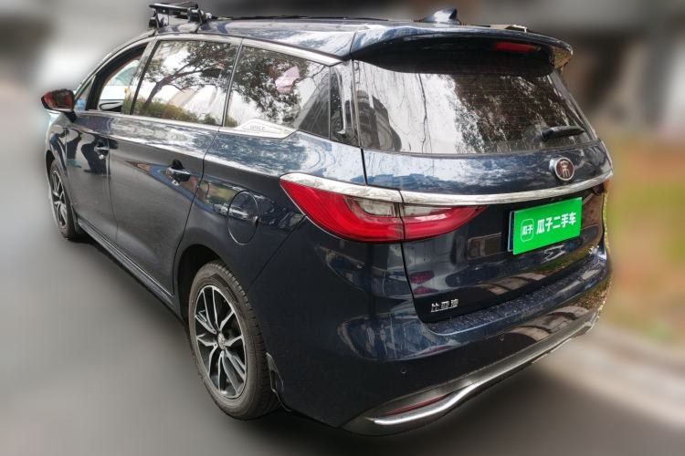 Used BYD Song MAX 2017 1.5T Manual Smart Connect Luxury 7-Seater
