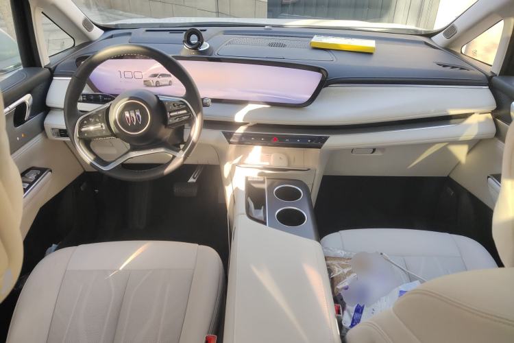 Used Buick GL8 New Energy 2024 Lu Zun Deluxe Edition 7-Seater Center Console