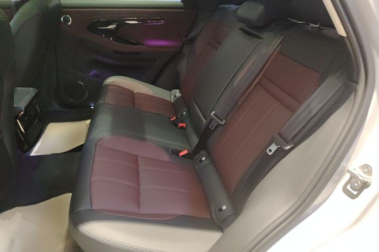 Used Land Rover Range Evoque 2024 Aurora L 249 PS Prestige Light-Chasing Edition
