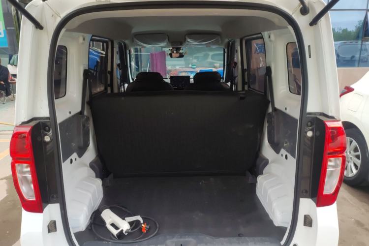 Used Wuling Zhiguang New Energy 2025 Standard Model Trunk