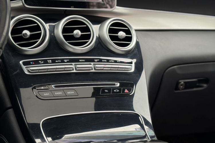 Used Mercedes-Benz GLC 2019 GLC 200 4MATIC
