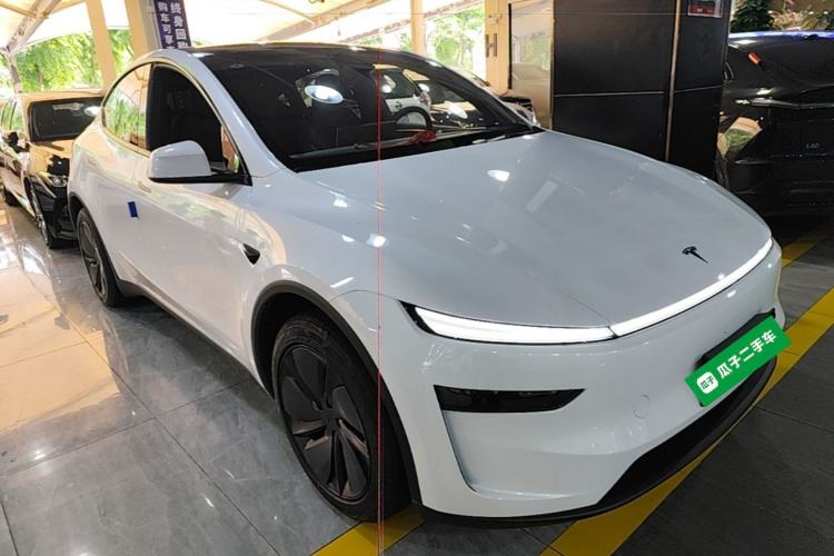 Used Tesla Model Y 2026 Rear-Drive Model
