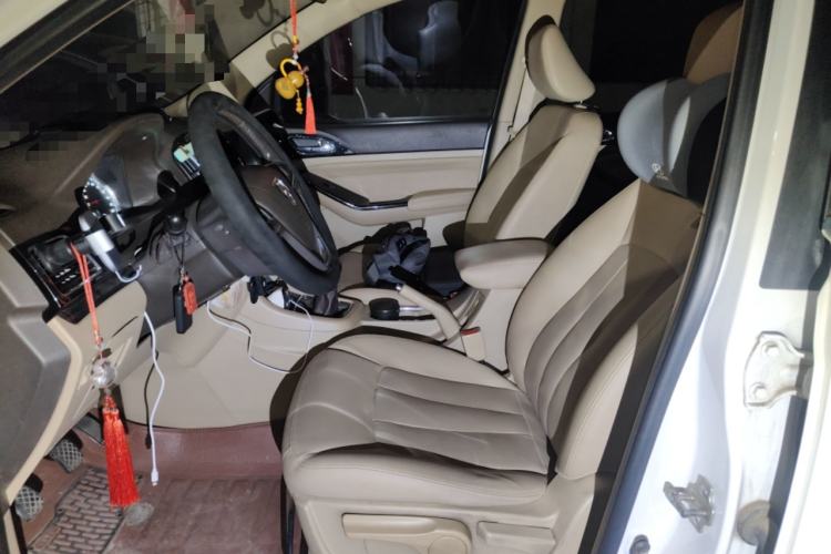 Used Baojun 730 2015 1.8L Manual Luxury Navigation ESP Version 7-seater