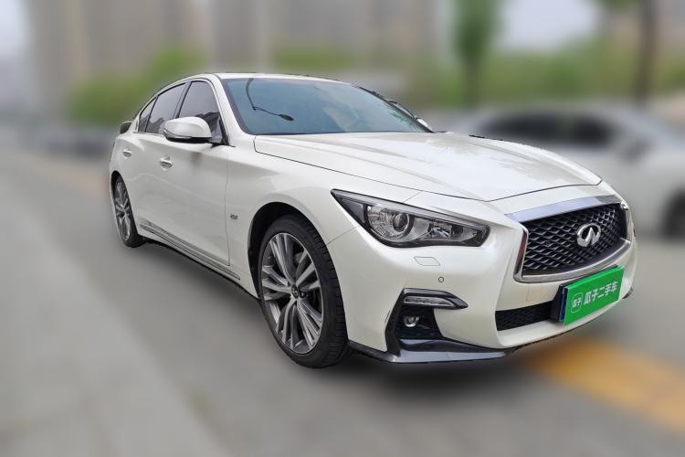 Used Infiniti Q50L 2018 2.0T Elite Sport Version China VI Standard Front Right 45 Deg