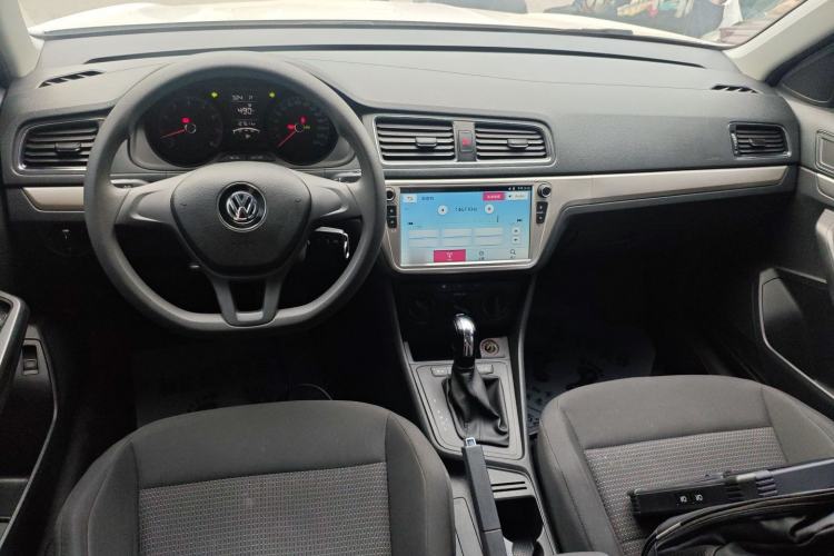 Used Volkswagen Lavida 2015 1.6L Automatic Fashion Edition
