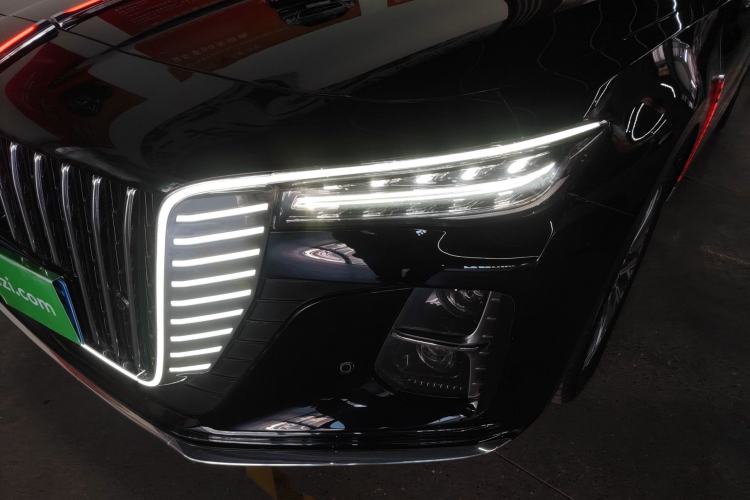 Used Hongqi H5 2023 2.0T Automatic Smart Connect Flagship Edition Left Front Headlight