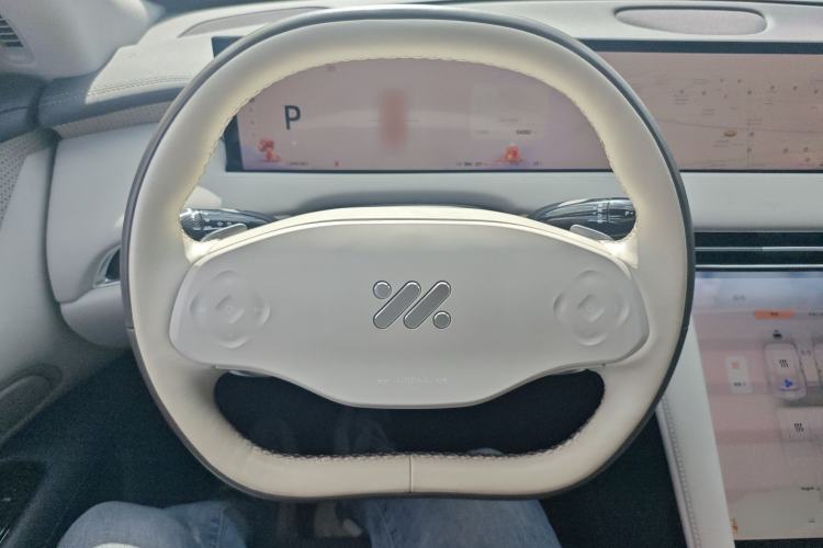 Used IM LS7 2023 90 kWh Elite Rear-Drive Version
