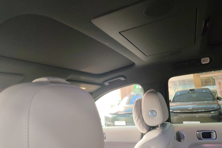 Used Li Auto L8 2024 Ultra Model
