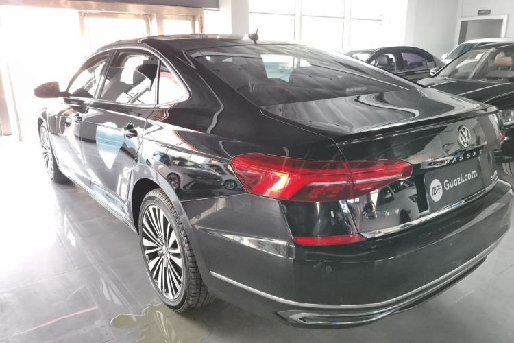 Used Volkswagen Passat 2019 330TSI Luxury Edition China VI Standard