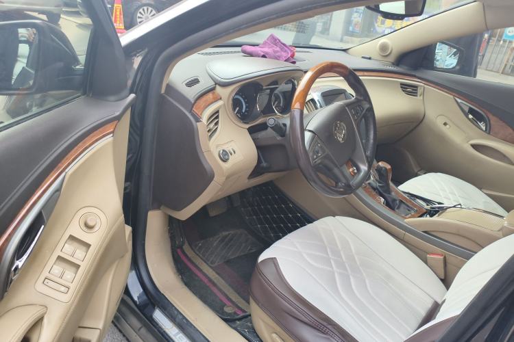 Used Buick LaCrosse 2011 2.4L SIDI Luxury Edition Driver Seat