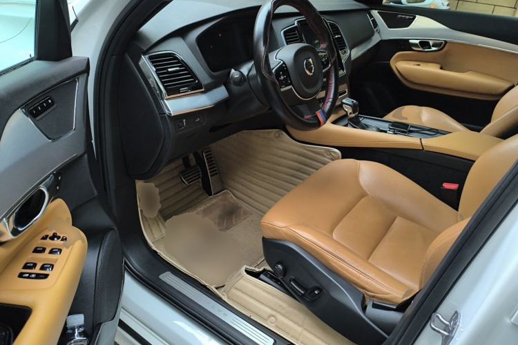 Used Volvo XC90 2018 T6 Zhiyi Edition 7-Seater
