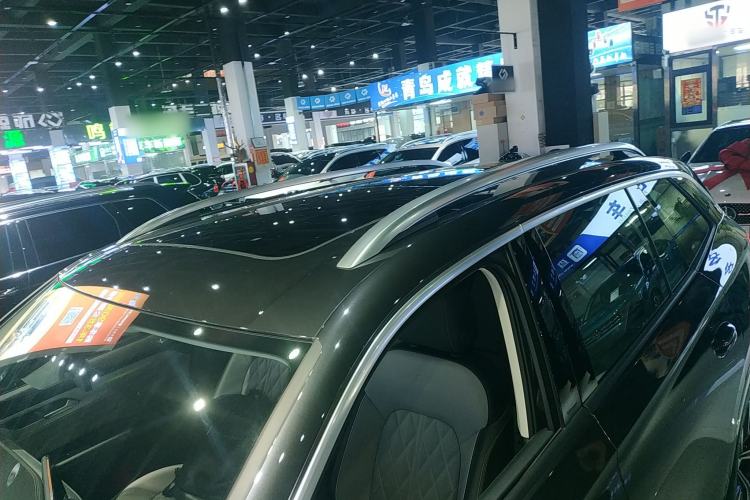 Used Volkswagen Tavendor 2025 Model 380TSI Four-Wheel Drive R-Line Pilgrimage Zhongxiang Edition Roof