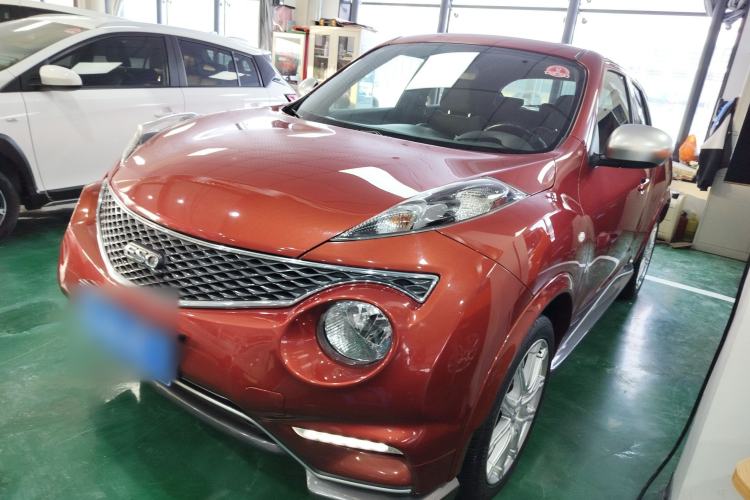 Used Infiniti ESQ 2014 1.6L Spontaneous Edition