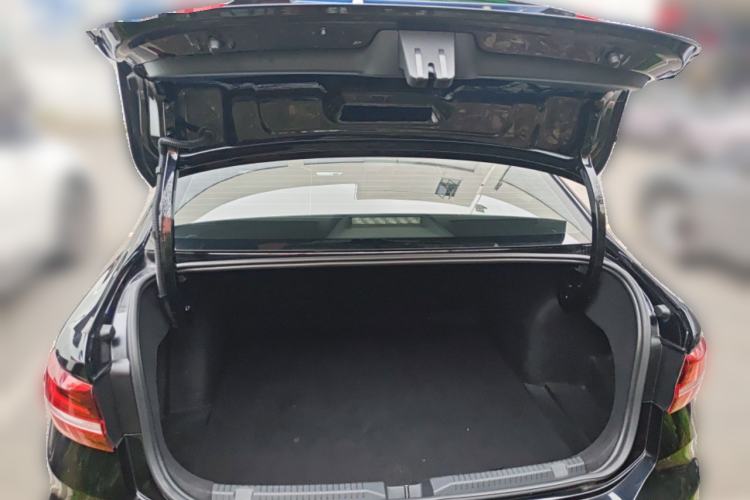 Used Volkswagen Lavida 2023 1.5L Automatic Full-Comfort Edition
